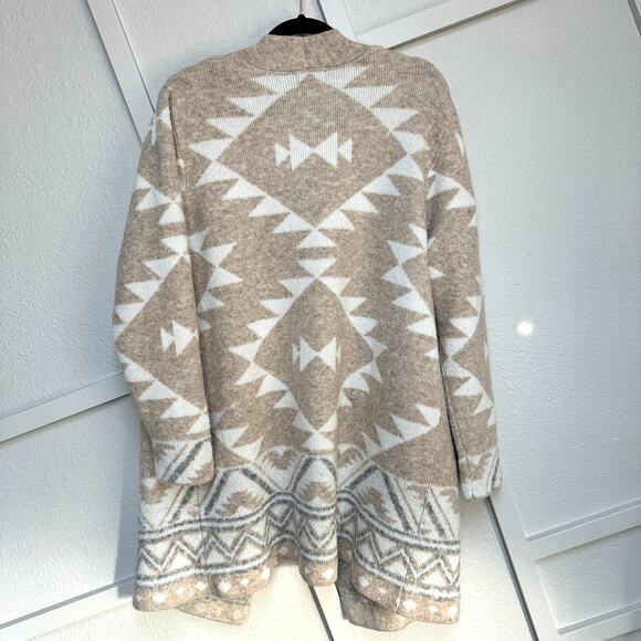 FRYE Cozy Aztec Print Jacquard Luxe Open Front Cardigan Patch Packets Sz: XL - Picture 3 of 6